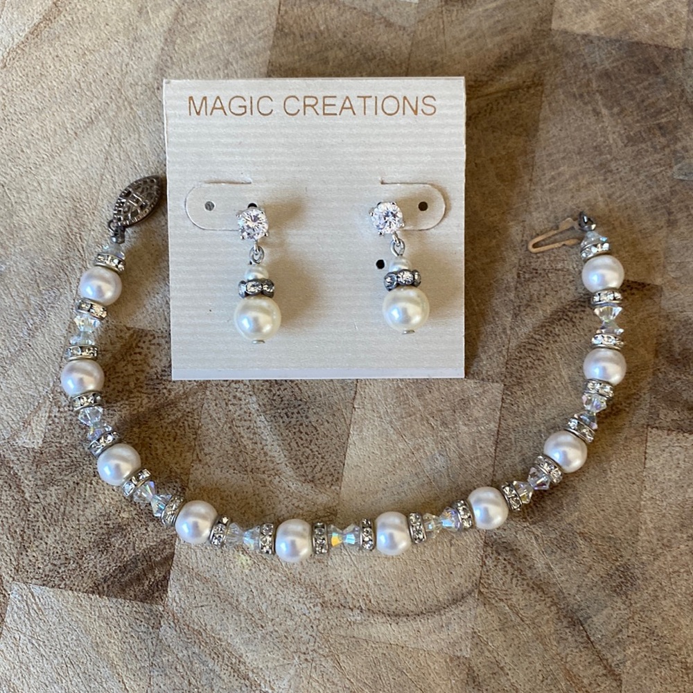 Faux Pearl Bracelet and Dangle Earrings with Crystal Bead Accents